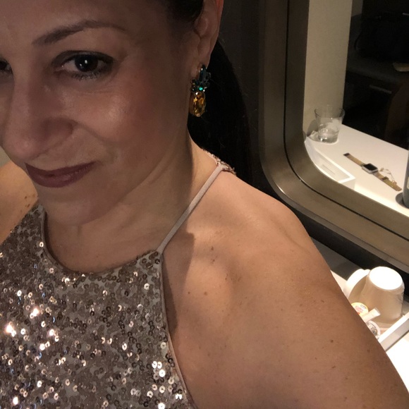 Meet your Posher, Raquel m. - Picture 1 of 1